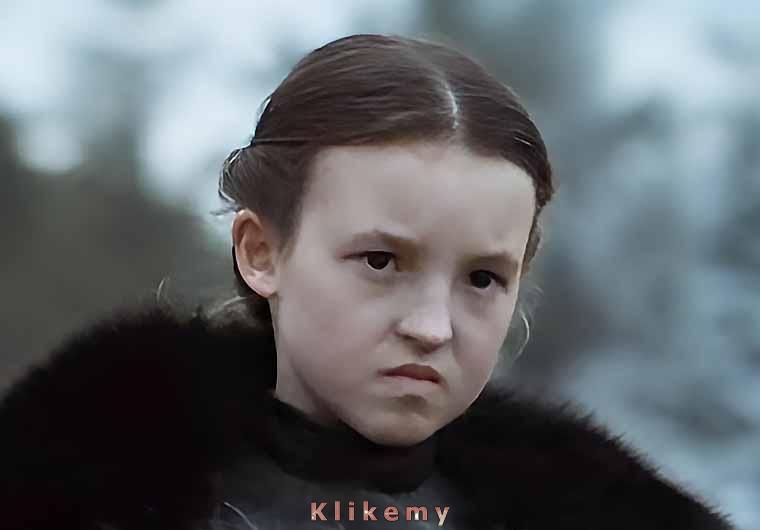 Mój standardowy wyraz twarzy, kiedy wychodzę z domu do ludzi