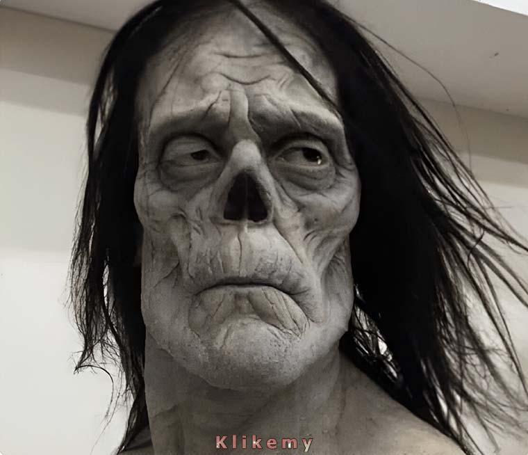 O której wczoraj poszedłeś spać?